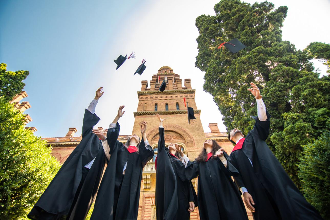 Top Universities in the USA and Best Degrees for Students